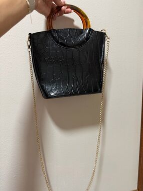 Black Croc-Embossed Tote with Tortoiseshell Handle and Gold Chain